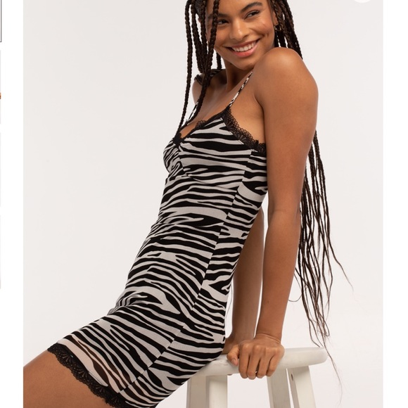 NWT Full Tilt Zebra Mesh Dress - Picture 2 of 5